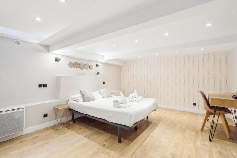 165 Suite Denis - Superbe Appartement A Parigi Esterno foto