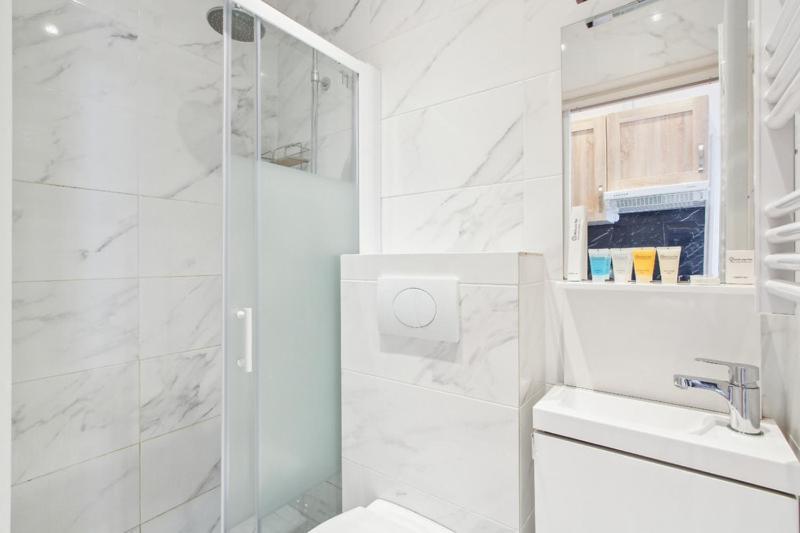 165 Suite Denis - Superbe Appartement A Parigi Esterno foto